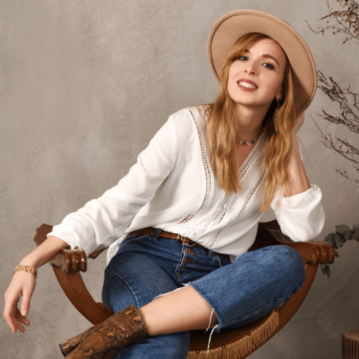 Laura Bennett
